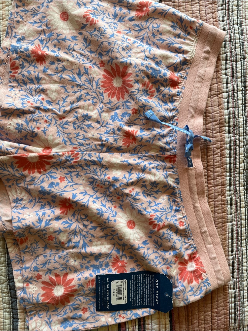 Life is Good Women's Pink Floral Lounge Shorts NWT Size L